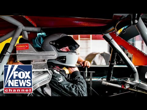 You are currently viewing Frankie Muniz shares his path to becoming a full-time NASCAR driver