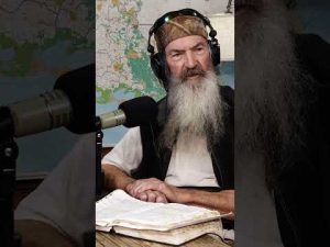 Read more about the article Phil Robertson Broke His Back?! #shorts