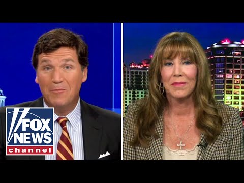 You are currently viewing Lauree Simmons tells Tucker her shelter has raised $600K to help abandoned dogs at the border