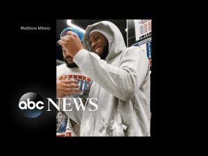 Read more about the article Damar Hamlin visits with Buffalo Bills teammates