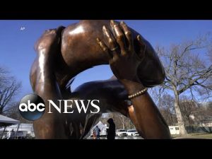 Read more about the article Statue unveiled in Boston to honor Martin Luther King Jr., Coretta Scott King