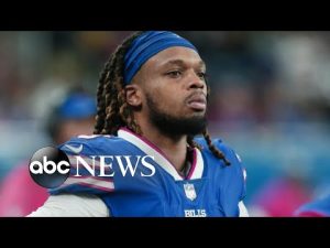 Read more about the article Damar Hamlin reunites with Bills for 1st time since medical emergency