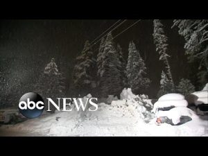 Read more about the article Snow pummels storm-battered California