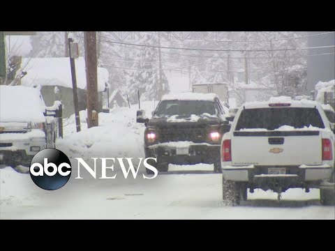 You are currently viewing Heavy snow, rain pounds West
