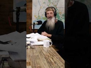 Read more about the article Phil Robertson Doesn’t Understand Why Christmas Celebrations Missed Emphasizing Eternal Life