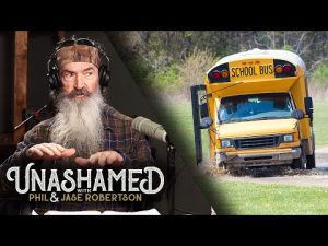 Read more about the article Phil & Miss Kay’s Free-Range Parenting & Why Jase Won’t Attend High School Reunions | Ep 616