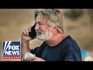 Read more about the article Film set veteran reacts to Alec Baldwin charges