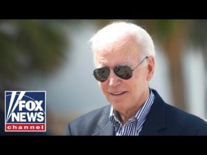 Read more about the article Biden’s classified document scandal is ‘humiliating’: Huckabee