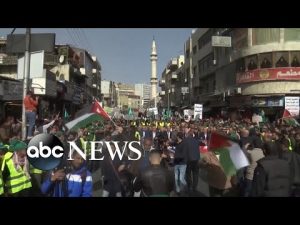 Read more about the article Israeli-Palestinian tensions rise after deadly attacks, raids l GMA