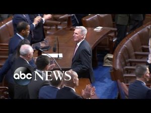 Read more about the article Kevin McCarthy on track to lose speaker vote for 7th time