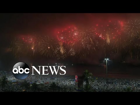 You are currently viewing Countdown to 2023 from all over the world