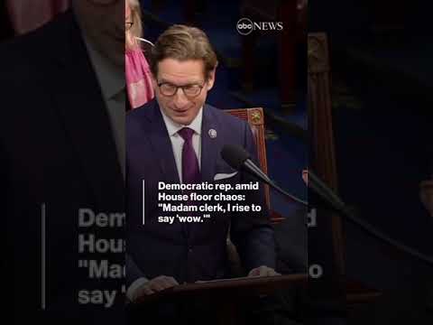 You are currently viewing Dem. Rep., amid House floor chaos around failed speaker votes: “Madam clerk, I rise to say ‘wow.'”