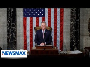 Read more about the article WATCH: Kevin McCarthy wins House Speaker on 15th round of votes