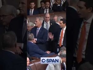 Read more about the article The moment Matt Gaetz and Mike Rogers Clash on House Floor Over McCarthy Speakership Vote #shorts