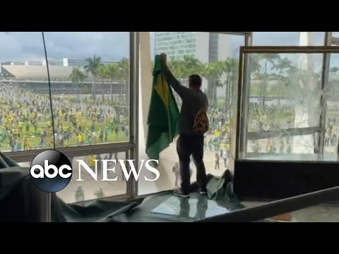 You are currently viewing Calls to extradite Jair Bolsonaro
