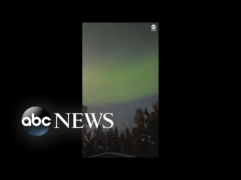 You are currently viewing Stunning aurora dances across Canadian sky