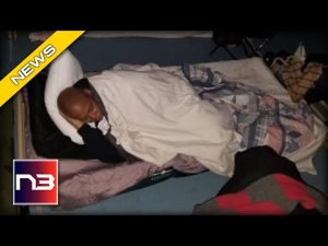 Read more about the article Chilling Photos Emerge As Mayor Eric Adams Visits a Migrant Shelter – What Will He Do Next?