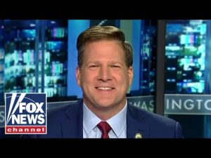 Read more about the article Gov. Sununu teases 2024 GOP field: There’s still ‘so much’ to play out