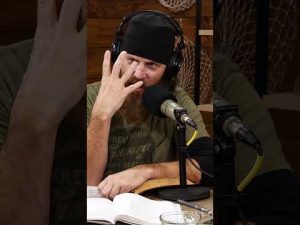 Read more about the article Jase Robertson’s Cottonmouth Encounter
