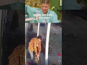 Read more about the article Crazy Raccoon Attacks Woman | #Shorts