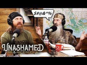 Read more about the article Phil’s Word Fumble Almost Makes Jase Pee His Pants & the Bible Verse Everyone Avoids | Ep 631