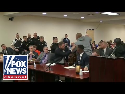 You are currently viewing Courtroom chaos: Buffalo mass shooter attacked before sentencing
