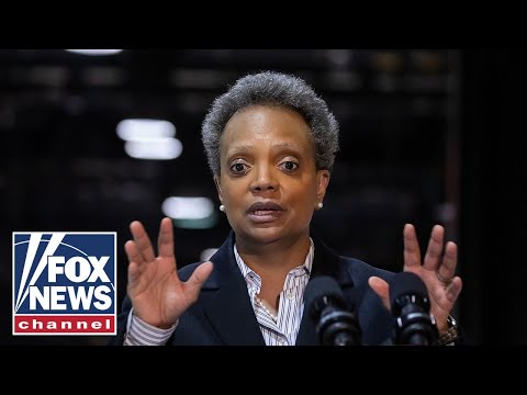 You are currently viewing Chicago’s Lori Lightfoot sinks in polls as crime becomes primary concern for voters