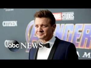 Read more about the article Jeremy Renner shares new details about recovery after snow plow accident l GMA