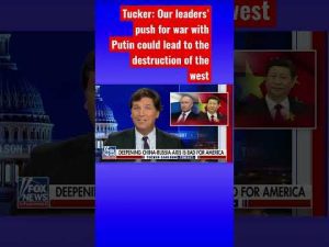 Read more about the article Tucker: Zelenskyy is pushing for WWIII #shorts