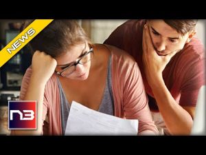 Read more about the article Inflation Taking Its Toll: Half of Americans Desperate for Cash, Dip into Savings