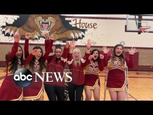 Read more about the article Deaf cheerleaders wow crowds at championship