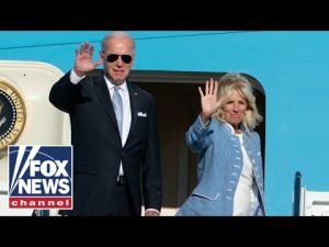 Read more about the article FLOTUS claims Biden will run again in 2024