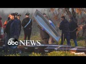 Read more about the article More than 50 migrants dead as boat sinks off coast of Italy