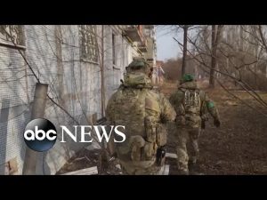 Read more about the article Russian and Ukrainian forces fight over control of Bakhmut