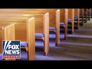 Read more about the article Pastor stops gunmen in church by praying for them