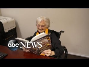 Read more about the article March Madness icon Sister Jean talks new memoir | ABC News