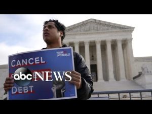 Read more about the article Supreme Court justices question Biden’s authority on student loan forgiveness