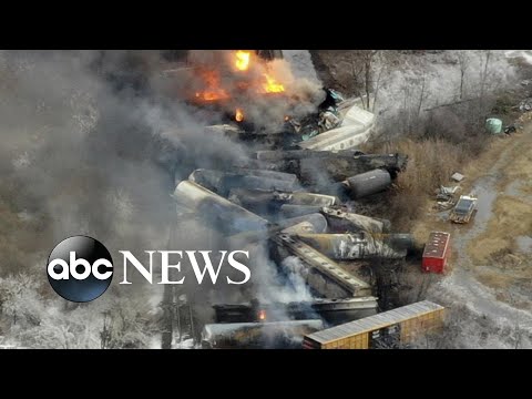 You are currently viewing Train derails, sparks fire in Ohio | WNT