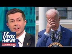 Read more about the article Buttigieg ‘pumps up’ Biden on TV as White House deals with crises