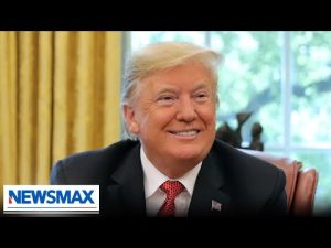 Read more about the article Claim that spy balloons flew under Trump debunked | Chris Salcedo Show