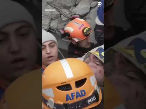 You are currently viewing Emergency workers pull a man from the rubble of a collapsed building in Turkey after earthquake