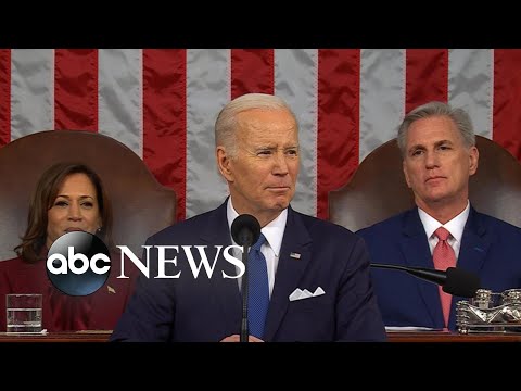 You are currently viewing Biden discusses democracy during State of the Union address