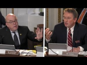 Read more about the article Thomas Massie Leaves Democrat SPEECHLESS During HEATED Censorship Debate