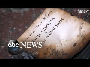 Read more about the article Ukrainians try to rid themselves of Russian culture as war rages on | ABCNL