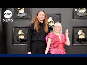 Read more about the article Prime Playlist: Electronic pop duo Sylvan Esso