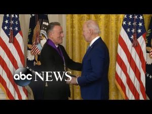 Read more about the article President Biden teases 2024 run during White House arts ceremony