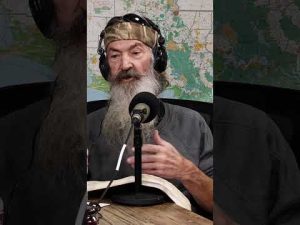 Read more about the article Phil Robertson: Believers Should Be Pointing Others to Jesus!