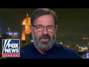 Read more about the article Navy SEAL warns of socialism push in America