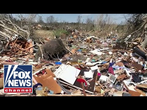 You are currently viewing At least 26 dead after fatal tornadoes strike the South