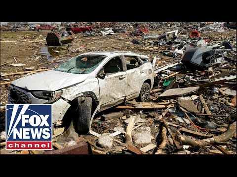 You are currently viewing Rescuers sift through debris in a desperate search for survivors